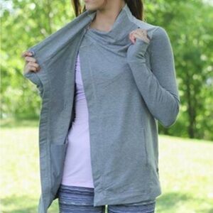 lululemon athletica coast wrap II Light Gray Open-Front size 8